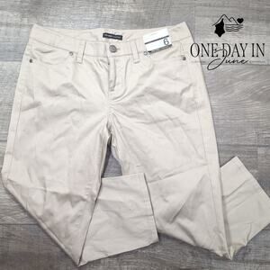 New York & Company Crop Slim Leg Pants Size 6